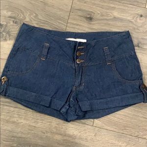 Women’s shorts